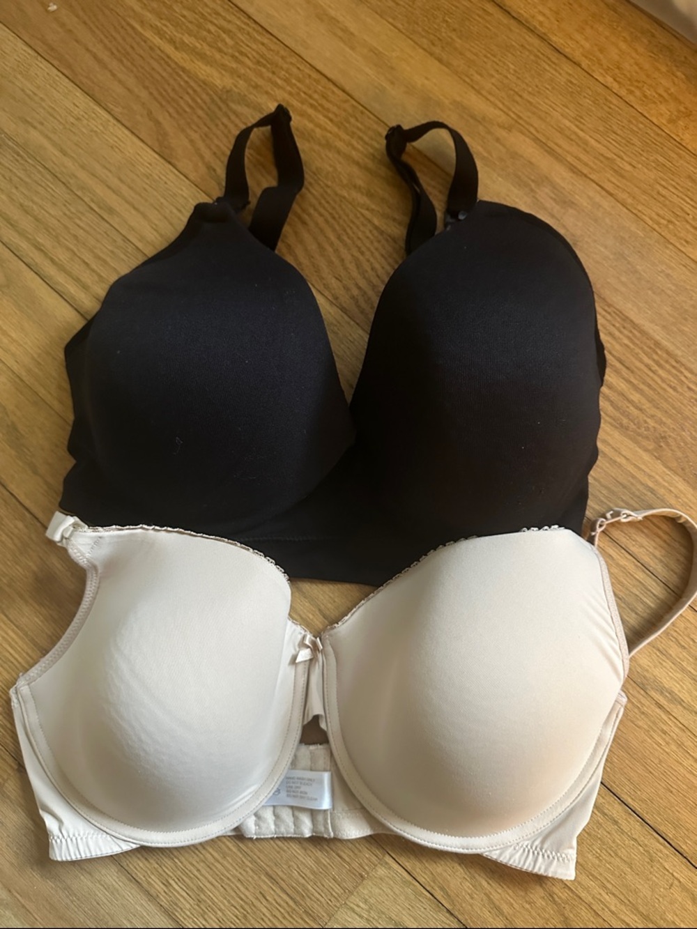 Set of 2 Nursing T-shirt Bras — Black and Cream